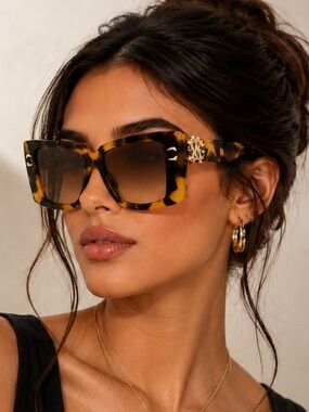 Excluded Roberto Cavalli Sunglasses, New 315